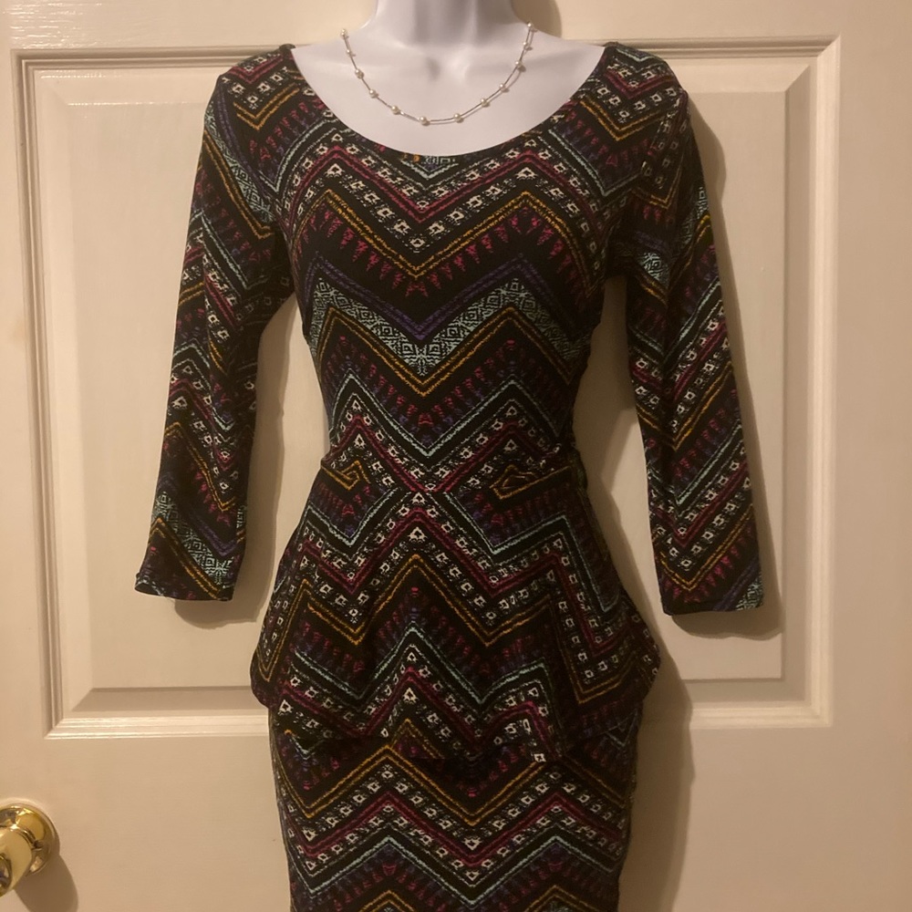 Hot Kiss Peplum Dress, Size Medium. - Picture 3 of 15